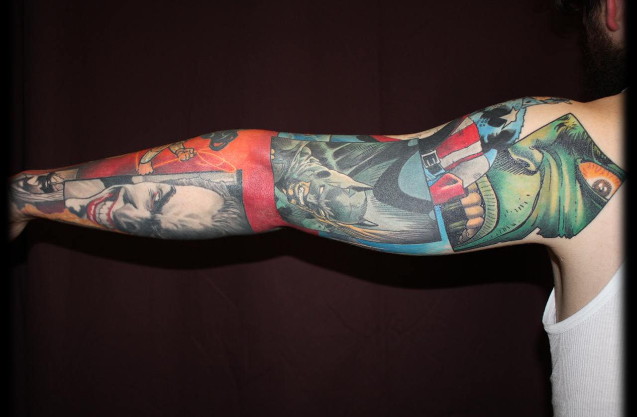 Comicsleeve verschiedener Comichelden.